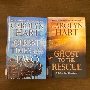 Carolyn Hart Large Print Mystery Reader’s Bundle (Bailey Ruth Ghost Novels)
